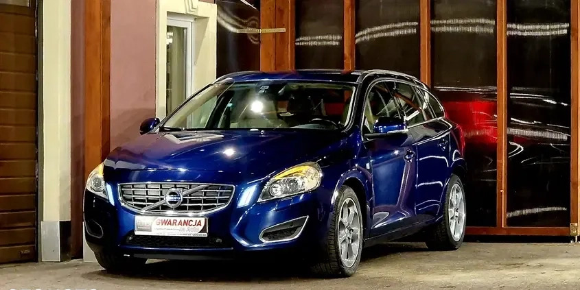 Volvo V60 cena 34999 przebieg: 220000, rok produkcji 2012 z Sokółka małe 562